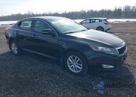2013 Kia Optima Lx z USA, uszkodzony, nr VIN 5XXGM4A71DG147826